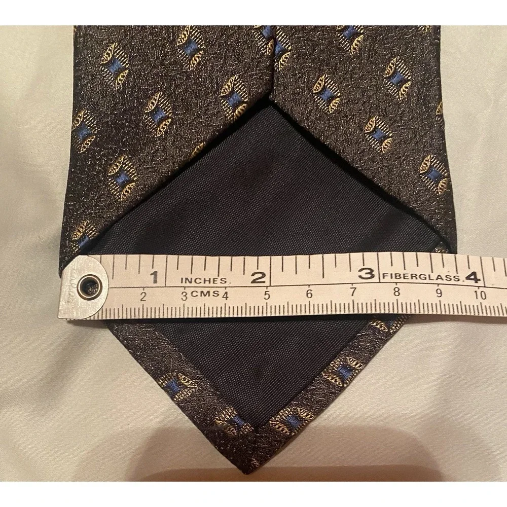 Vintage Hathaway Gray Gold Geometric 100% Silk Men's Tie Made In USA 59